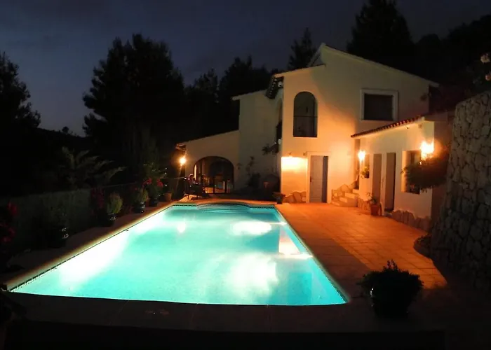 Casa Romero Bed & Breakfast Lliber
